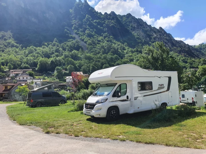 parking autocaravanas somiedo